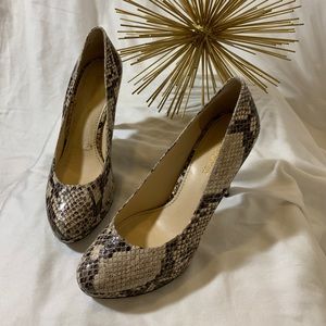 Enzo Angiolini Snakeskin Platform Pump